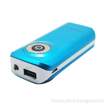 5,600mAh Power Bank for iPhone/iPod and Smartphones with Scrolling LED FlashlightNew
